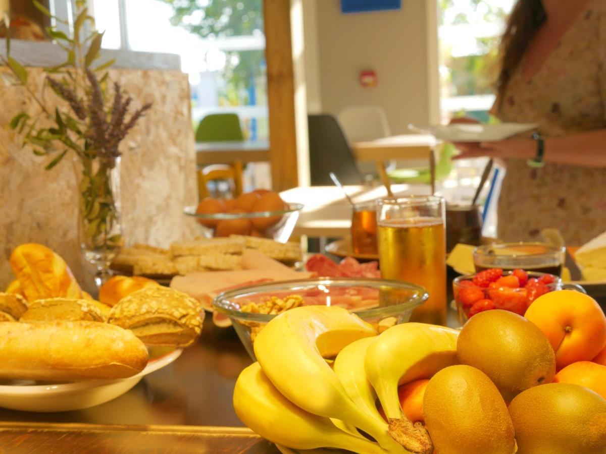 ויטרולה Greet Hotel Marseille Provence Aeroport מראה חיצוני תמונה