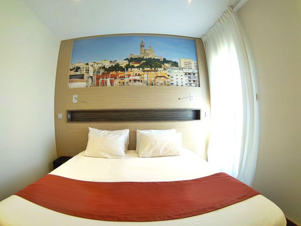 ויטרולה Greet Hotel Marseille Provence Aeroport מראה חיצוני תמונה