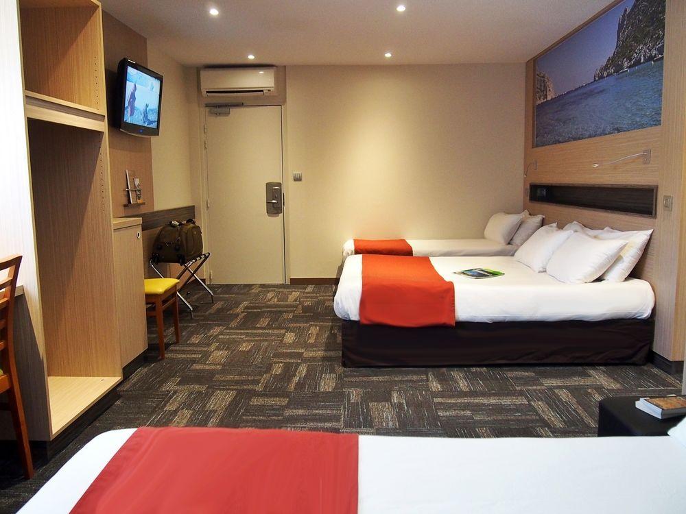 ויטרולה Greet Hotel Marseille Provence Aeroport מראה חיצוני תמונה