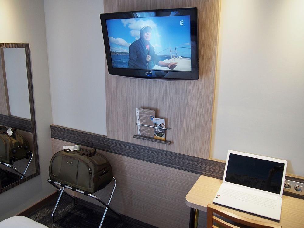 ויטרולה Greet Hotel Marseille Provence Aeroport מראה חיצוני תמונה