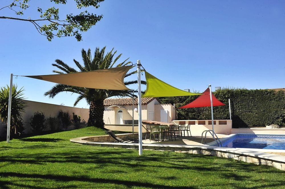 ויטרולה Greet Hotel Marseille Provence Aeroport מראה חיצוני תמונה