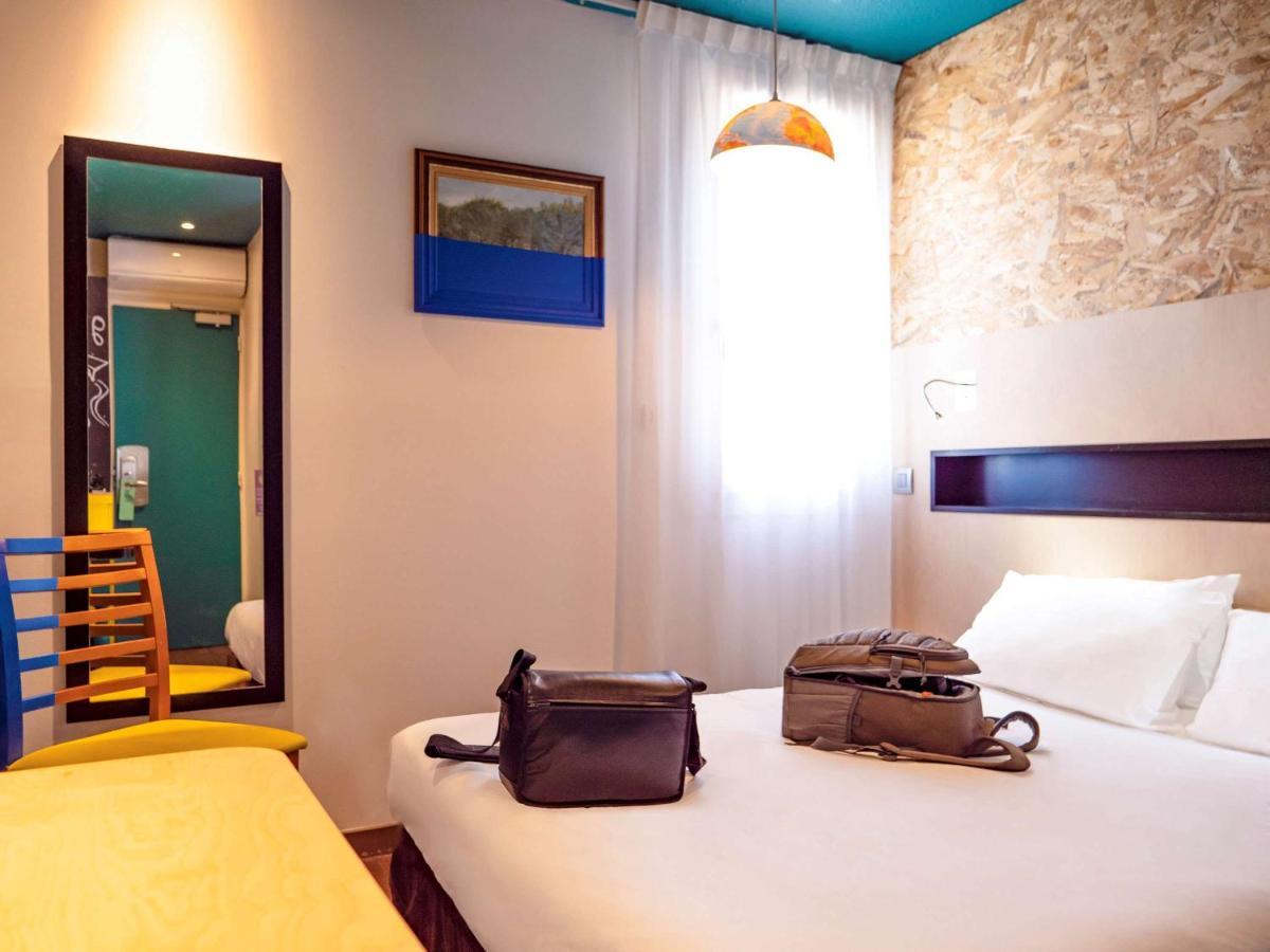 ויטרולה Greet Hotel Marseille Provence Aeroport מראה חיצוני תמונה