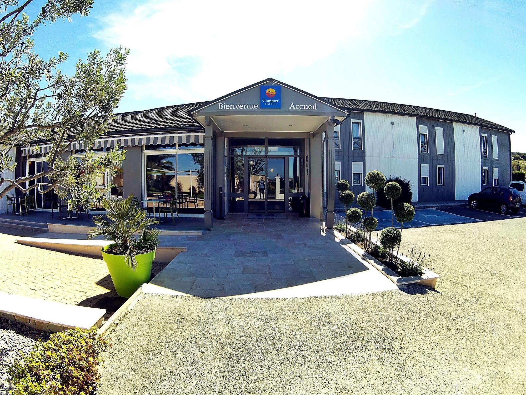 ויטרולה Greet Hotel Marseille Provence Aeroport מראה חיצוני תמונה